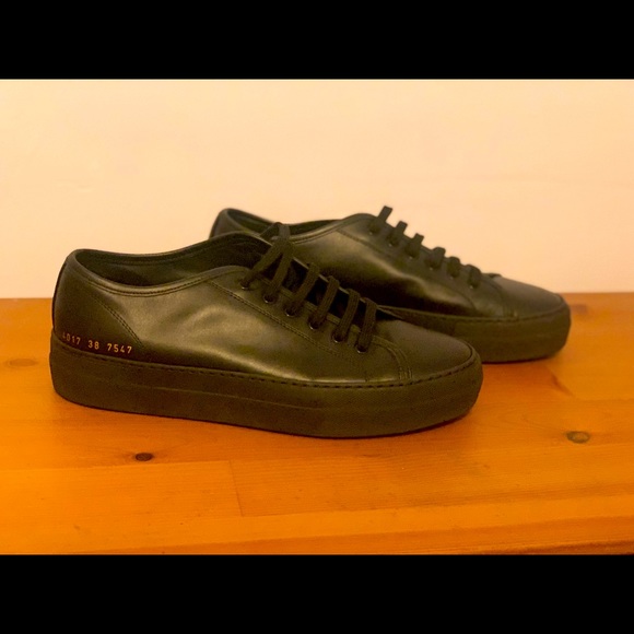 Woman by Common Projects Leather Low-Top - Picture 2 of 4